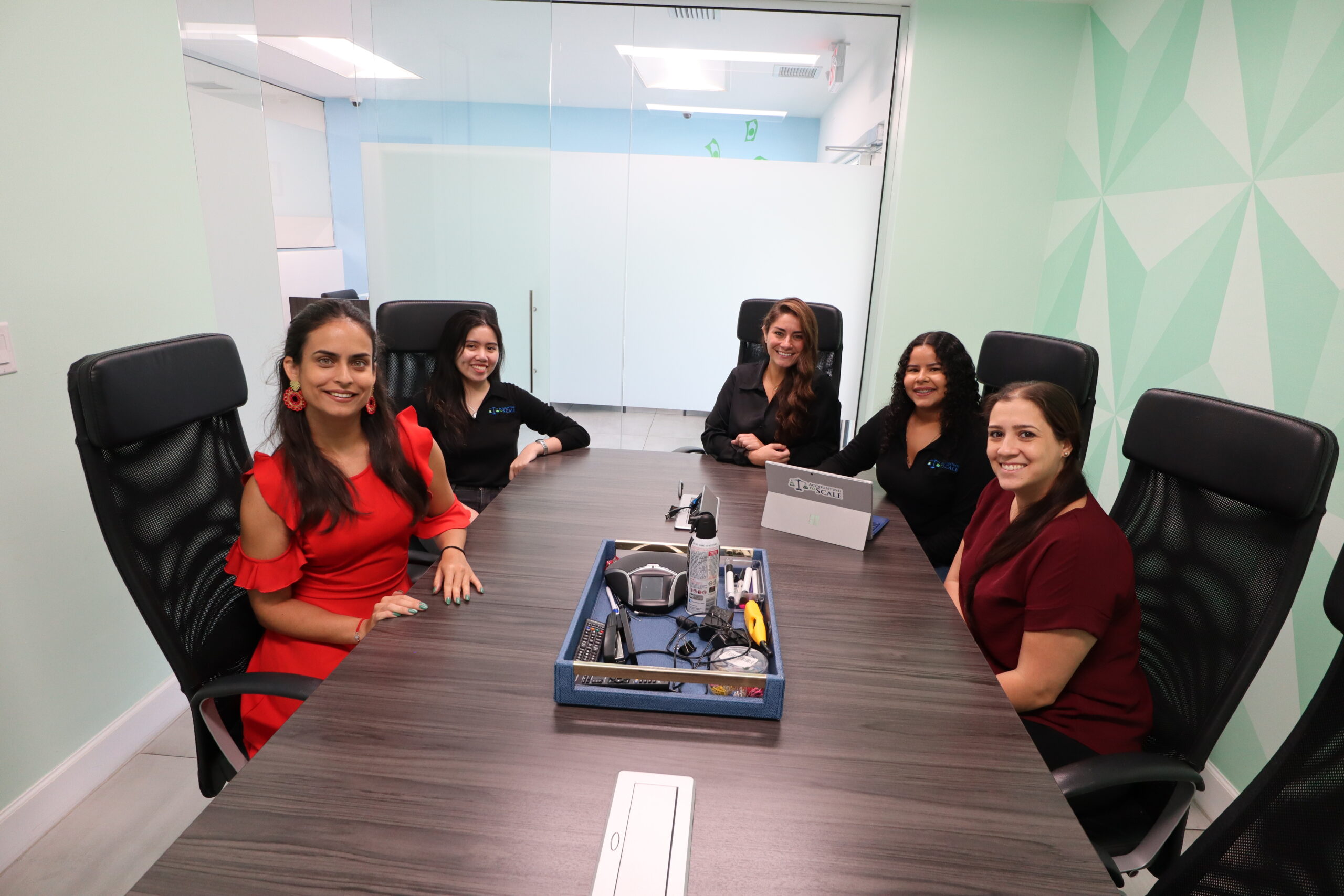 Want_to_Work_with_us?_Accounting_to_Scale